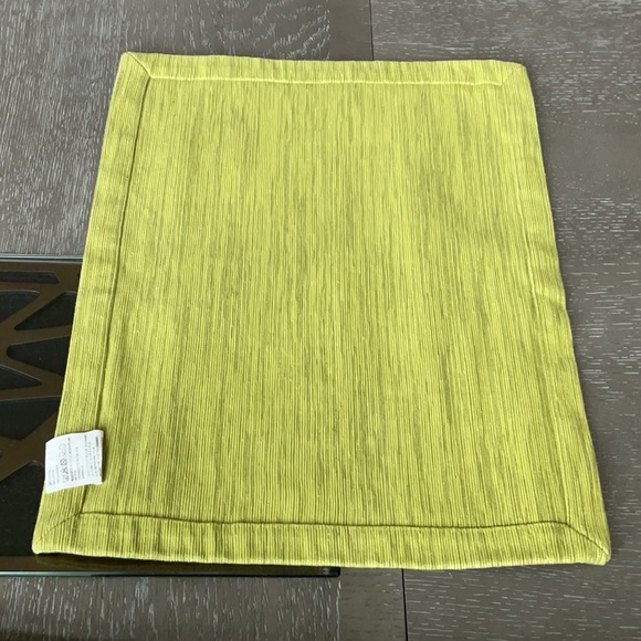 Crate& Barrel 8 Piece Grass Cloth Pear Placemats. - Picture 3 of 6